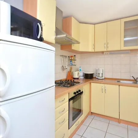 Daire Two-bedroom Okrug Gornji With Sea View 08 *
