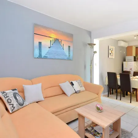 Daire Two-bedroom Okrug Gornji With Sea View 08 Trogir