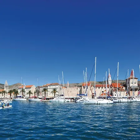 Two-bedroom Okrug Gornji With Sea View 08