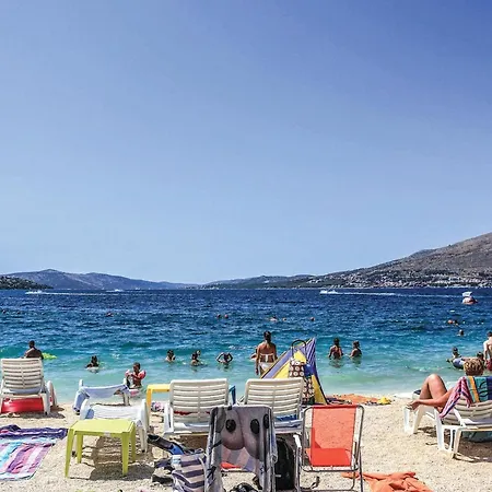 Two-bedroom Okrug Gornji With Sea View 08 Appartement